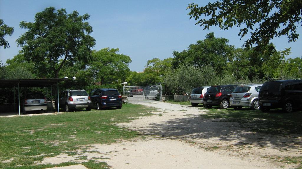 Hotel Serafini Misano Adriatico Extérieur photo